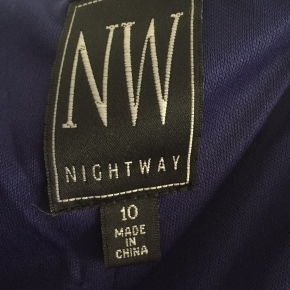 Classy Sapphire Blue Formal Evening Gown Dress - Picture 6 of 7